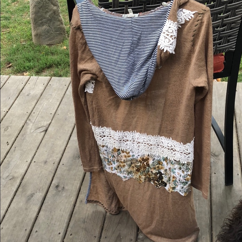 Sweater - Picture 3 of 3